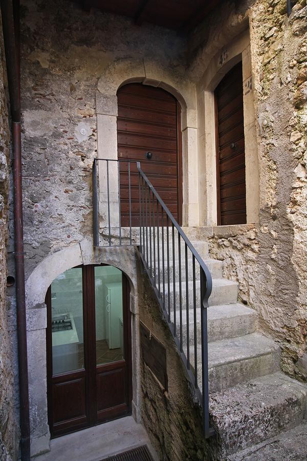 Casa Ladyhawke Santo Stefano Di Sessanio Exterior foto